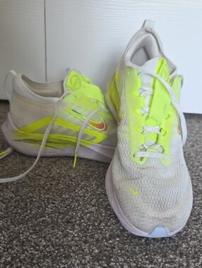 Womens Nike Zoom Fly 4 Premium 'White Barely Green'